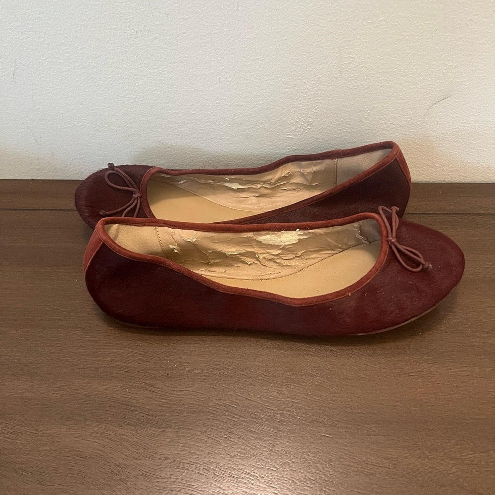 LORD & TAYLOR Ballet Flat Burgundy Ponyhair - Picture 7 of 7